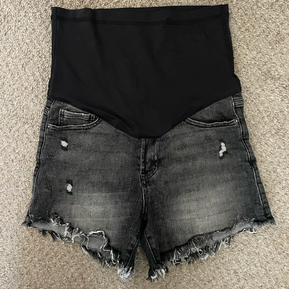 Pinkblush Maternity distressed Black denim shorts. Medium